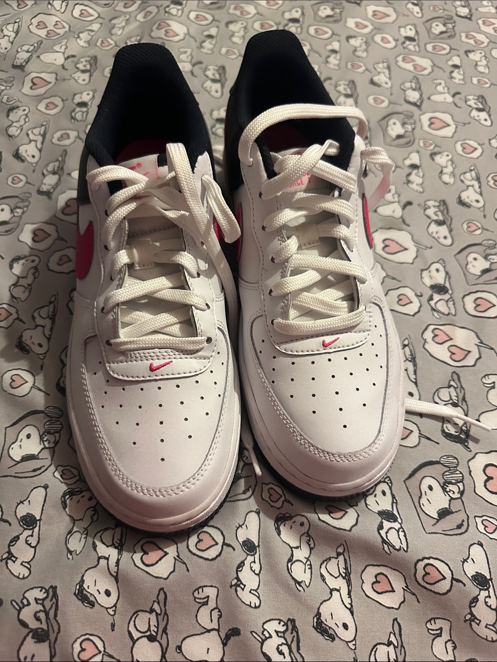 Nike Kids White Sneakers with Pink Swoosh and Black Collar